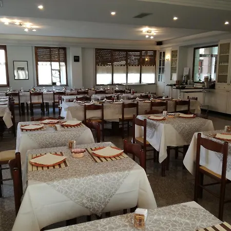 Modonesi 호텔 Boario Terme